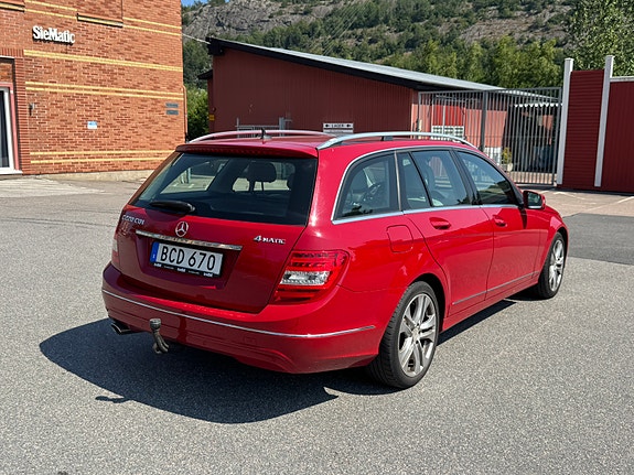 Mercedes-Benz C220 4 of 15