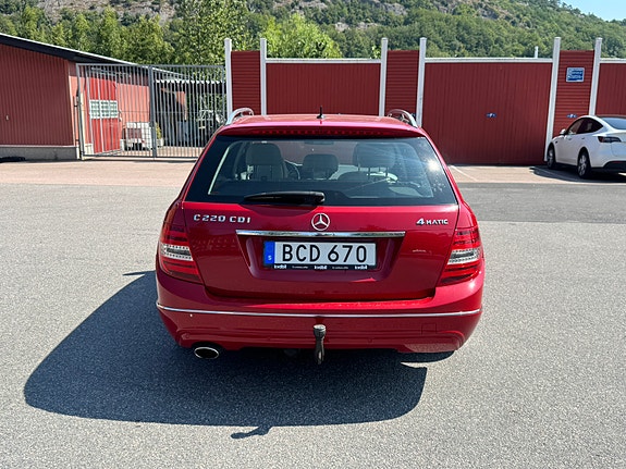 Mercedes-Benz C220 5 of 15