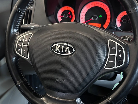 Kia Ceed 12 of 14