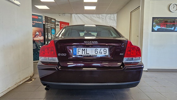 Volvo S60 5 of 5