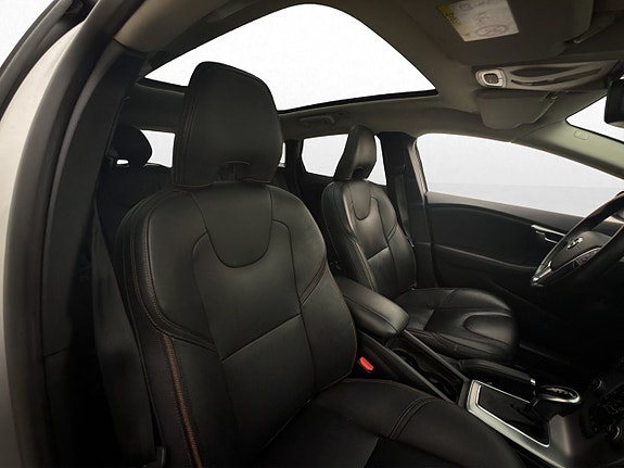 Volvo V40 Cross Country 29 of 30