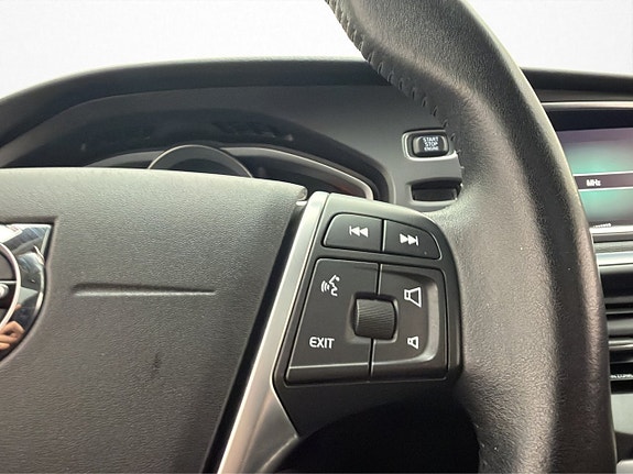 Volvo V40 Cross Country 19 of 30