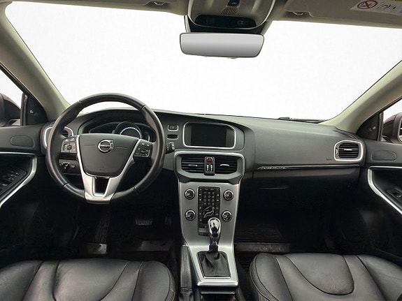 Volvo V40 Cross Country 14 of 30