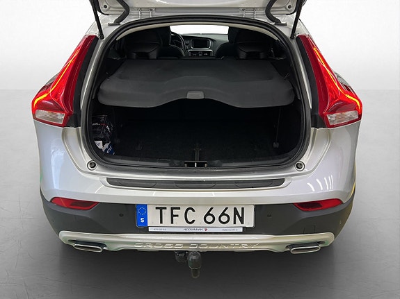 Volvo V40 Cross Country 10 of 30