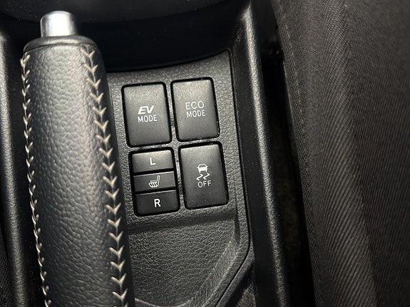Toyota Yaris 24 of 30