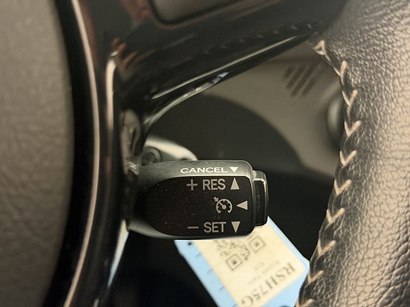 Toyota Yaris 18 of 30