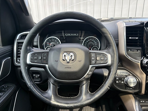 Dodge RAM 1500 11 of 22