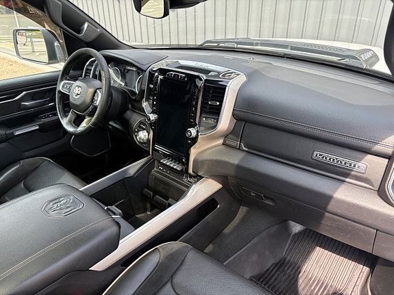 Dodge RAM 1500 8 of 22