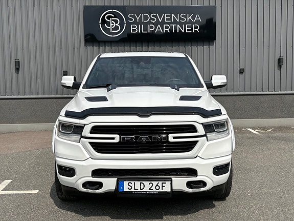 Dodge RAM 1500 2 of 22