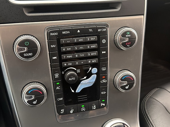 Volvo V60 25 of 30