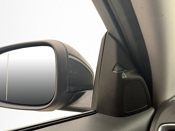 Volvo V60 17 of 30