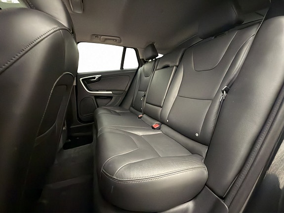 Volvo V60 28 of 30