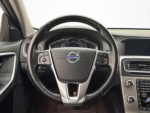 Volvo V60 16 of 30