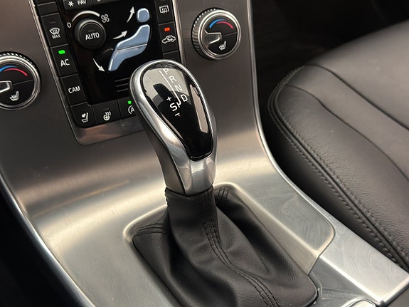 Volvo V60 26 of 30