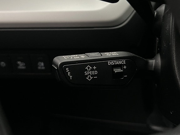 Audi Q4 e-tron 17 of 30