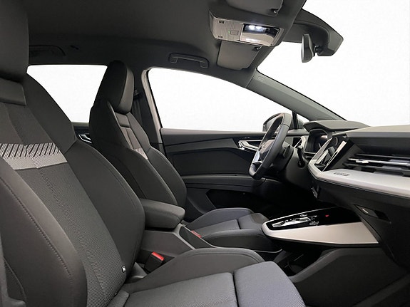 Audi Q4 e-tron 30 of 30