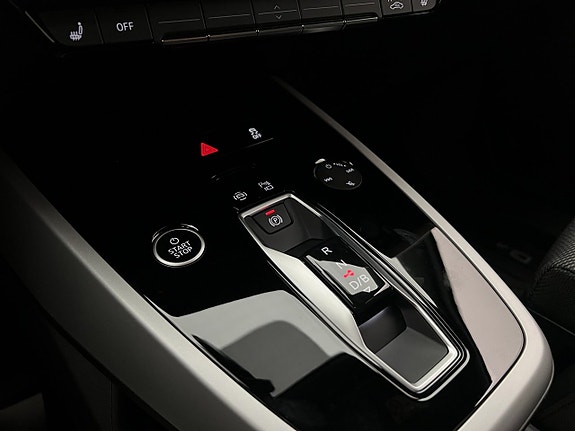 Audi Q4 e-tron 28 of 30