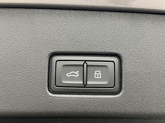 Audi Q4 e-tron 12 of 30