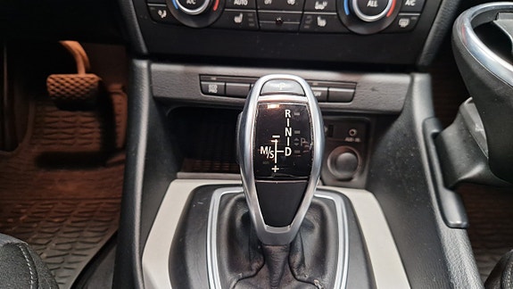 BMW X1 18 of 22