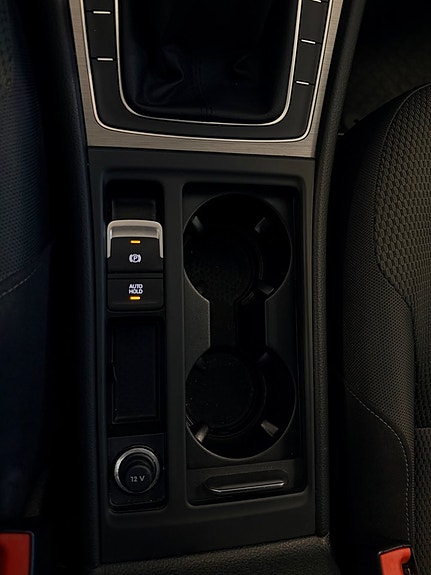 Volkswagen Golf VII 15 of 17