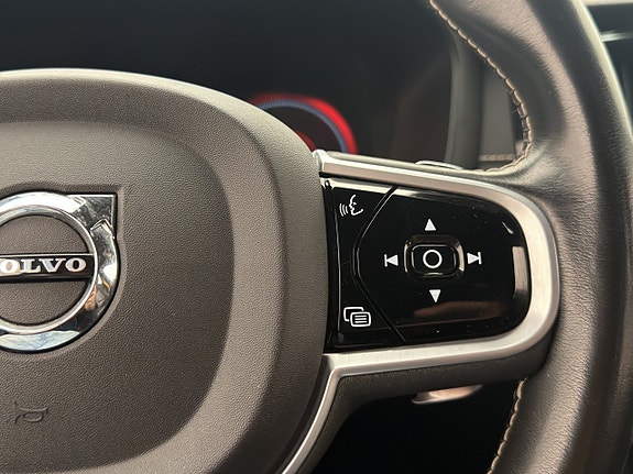 Volvo V60 17 of 30