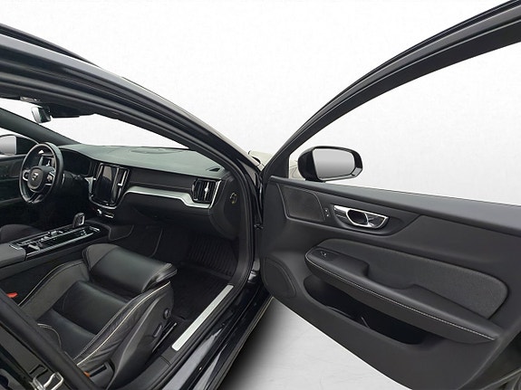 Volvo V60 30 of 30