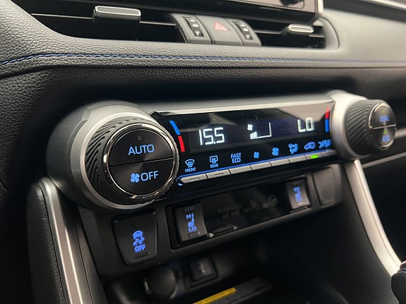 Toyota RAV4 20 of 30