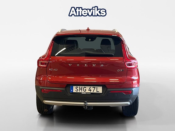 Volvo XC40 4 of 5