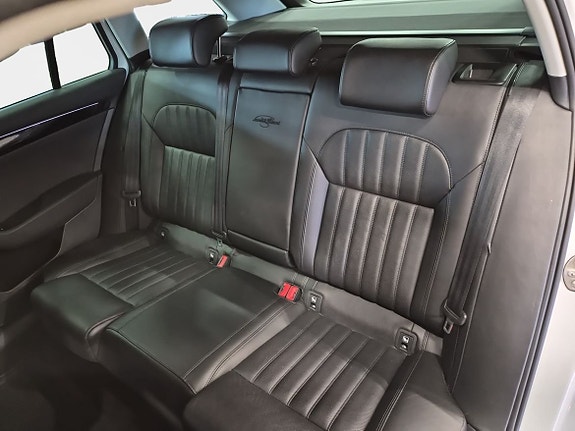 Skoda Superb 13 of 15