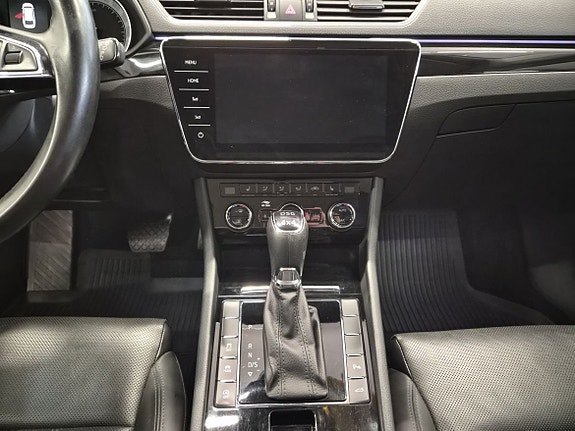 Skoda Superb 11 of 15