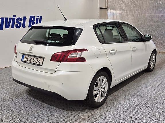 Peugeot 308 4 of 5