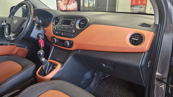 Hyundai i10 11 of 16