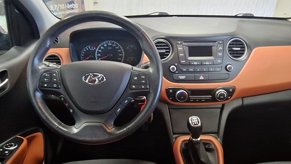 Hyundai i10 9 of 16