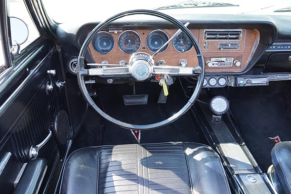 Pontiac LeMans 13 of 27