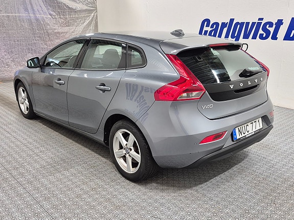 Volvo V40 5 of 7