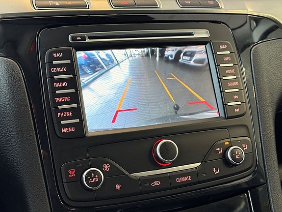 Ford S-MAX 18 of 22