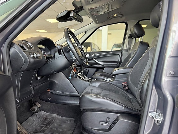 Ford S-MAX 11 of 22