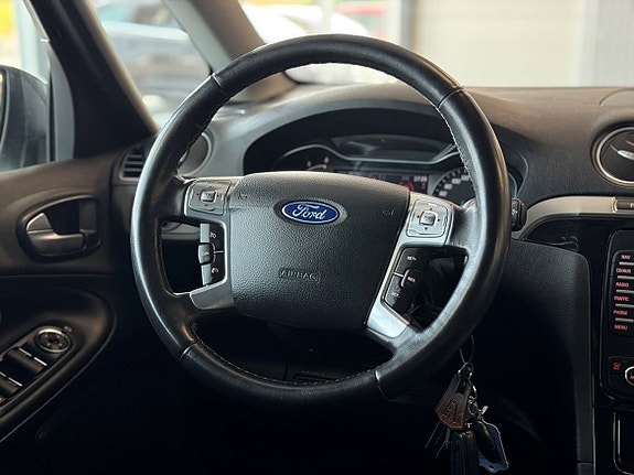 Ford S-MAX 15 of 22