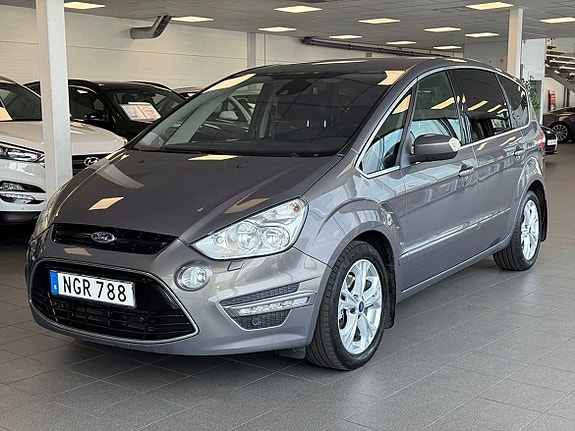 Ford S-MAX 4 of 5