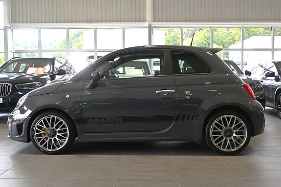 Abarth 595 2 of 5