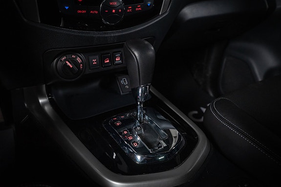 Nissan Navara 24 of 28