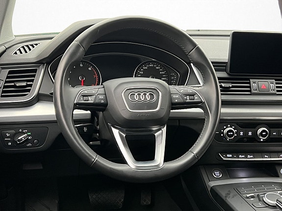 Audi Q5 11 of 30