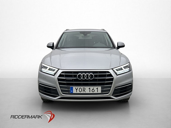 Audi Q5 2 of 5