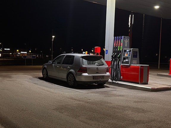Volkswagen Golf IV 2 of 4