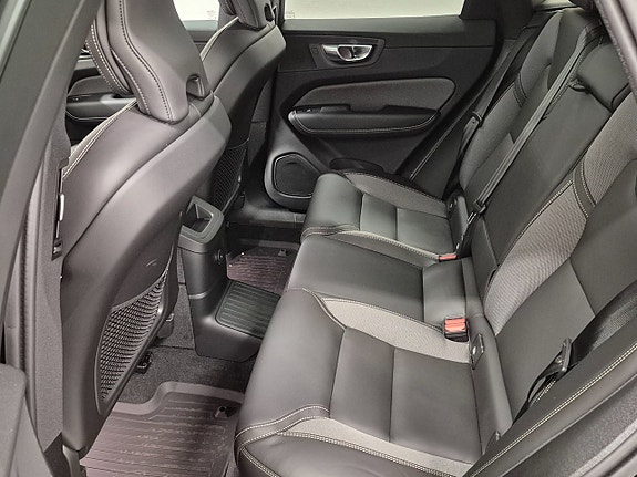 Volvo XC60 7 of 13
