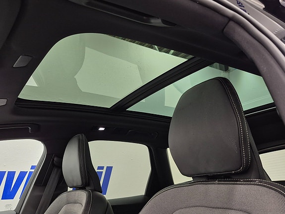 Volvo XC60 13 of 13
