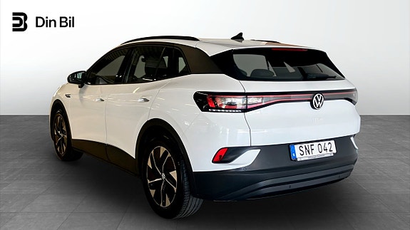 Volkswagen ID.4 3 of 5