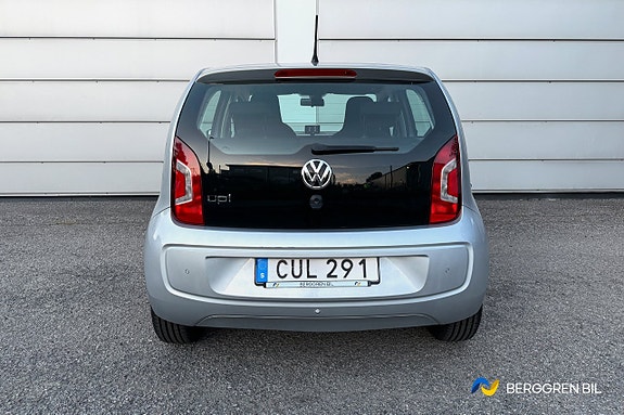 Volkswagen UP! 8 of 25