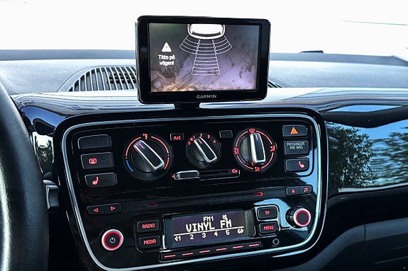 Volkswagen UP! 18 of 25