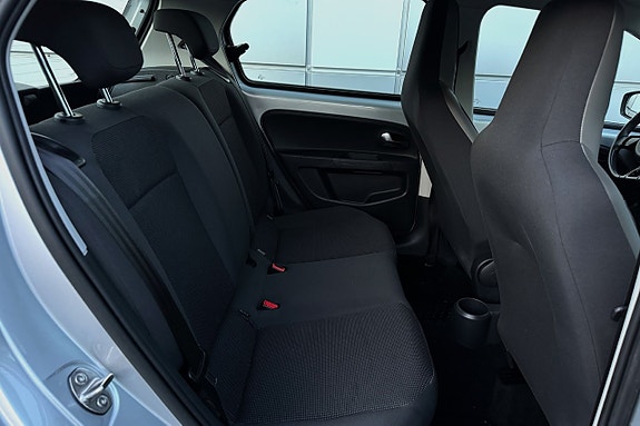 Volkswagen UP! 16 of 25
